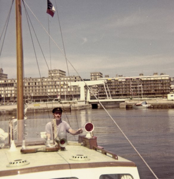 _mv_thady_leaving_lehavre_france2.jpg