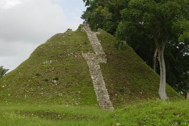 sepfamilycruiseday3belize00005.jpg