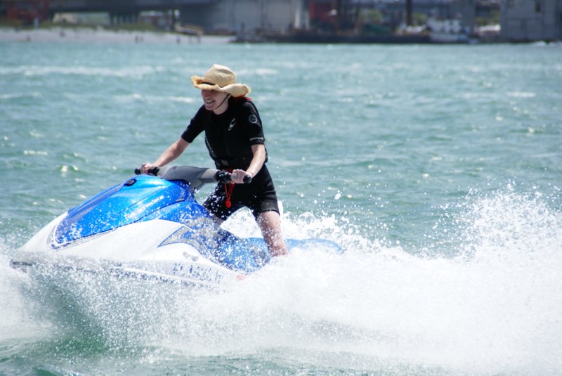 bumpnridejetski104.jpg