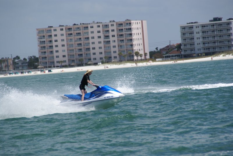 bumpnridejetski098.jpg