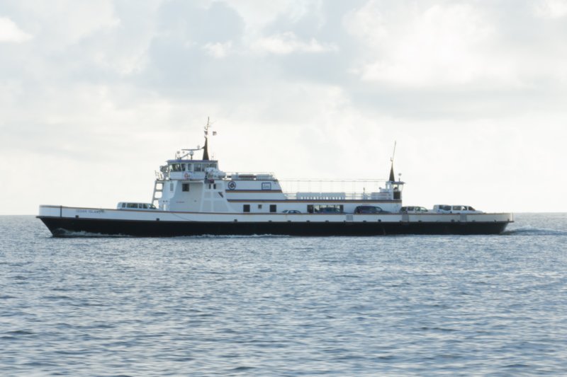 sep2014anotherncferrypassedwhileontheswanquartertoocracokeferryouterbanksncdsc04357.jpg