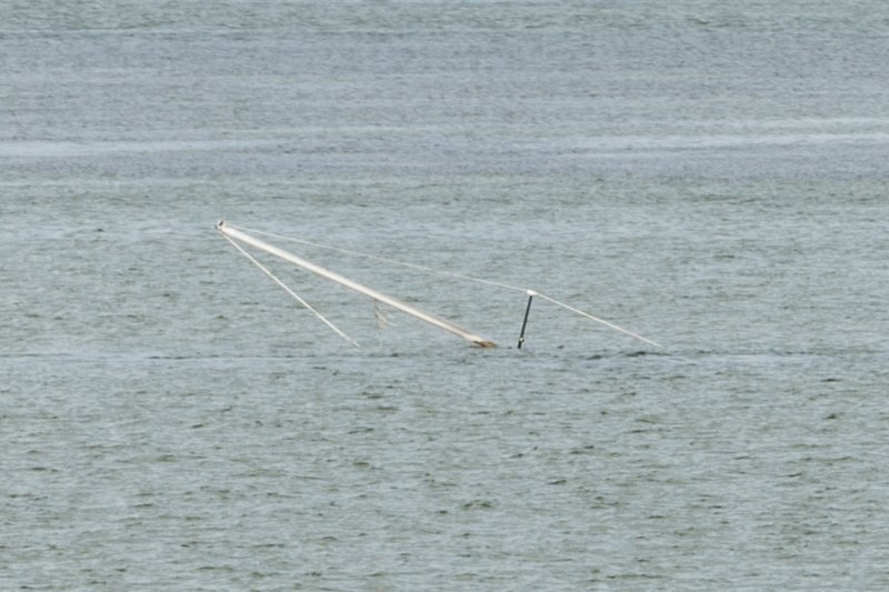 sep2014asailboatyachtcametogriefoutsideocracokeharborouterbanksncdsc04374.jpg