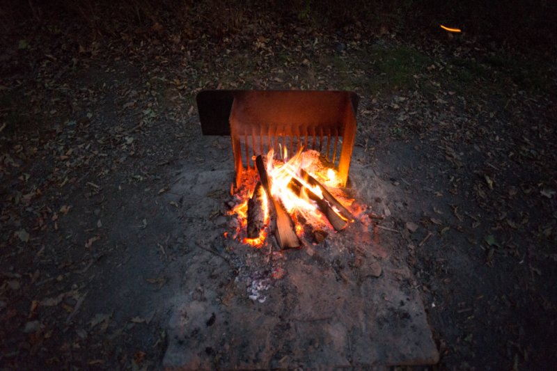 sep2014campfireatloftmountainonskylinedrivedsc05258.jpg