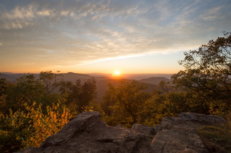 sep2014sunsetatloftmountainonskylinedrivedsc05190.jpg