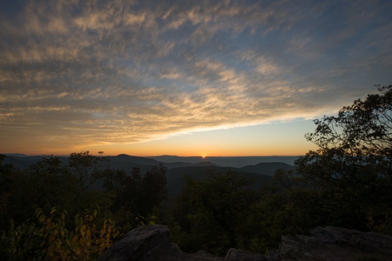 sep2014sunsetatloftmountainonskylinedrivedsc05213.jpg